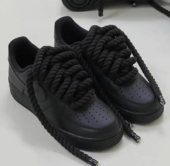NIKE AIR FORCE 1 CUSTOM (Black/Black Lace)