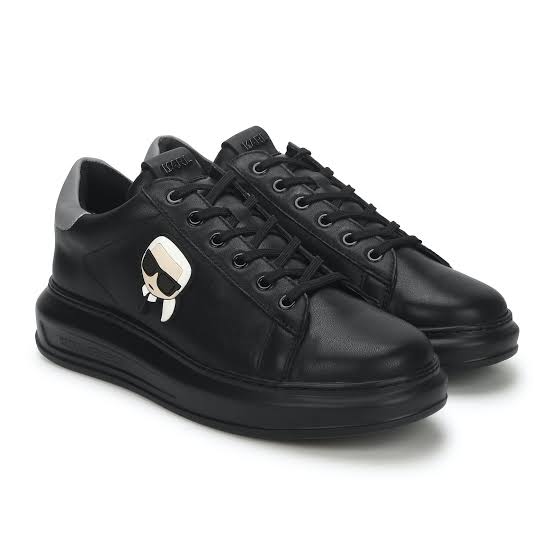 Karl (Black)