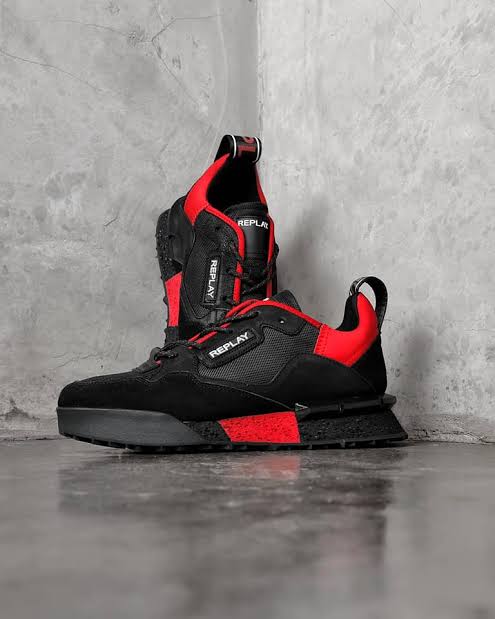 REPLAY Field Speed (Black/Red)