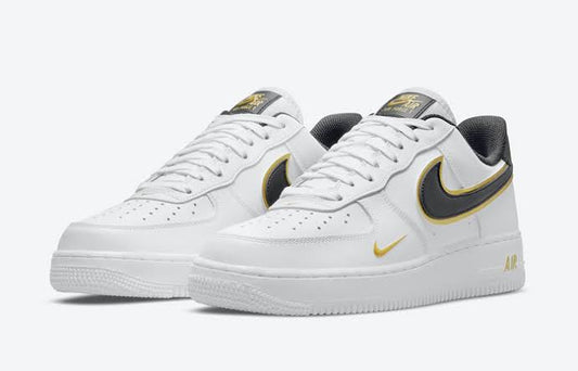 NIKE AIR FORCE 1 (White/Black/Gold)