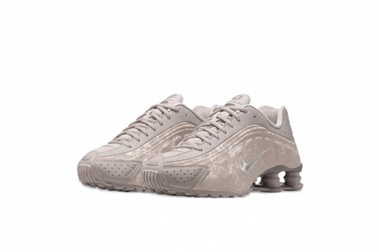 NIKE SHOX R4 (Rose Pink)