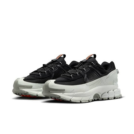NIKE ZOOM VOMERO (Black/Grey)