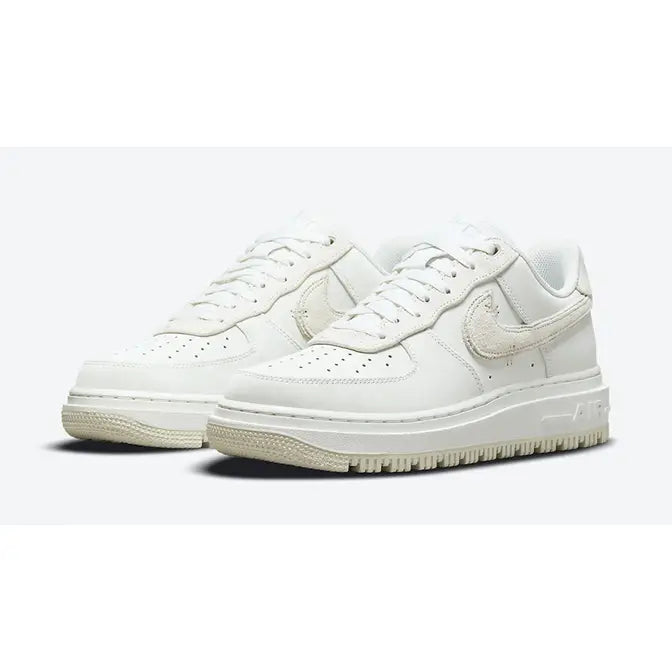 NIKE AIR FORCE 1 LUXE (White)