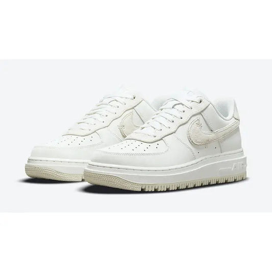 NIKE AIR FORCE 1 LUXE (White)