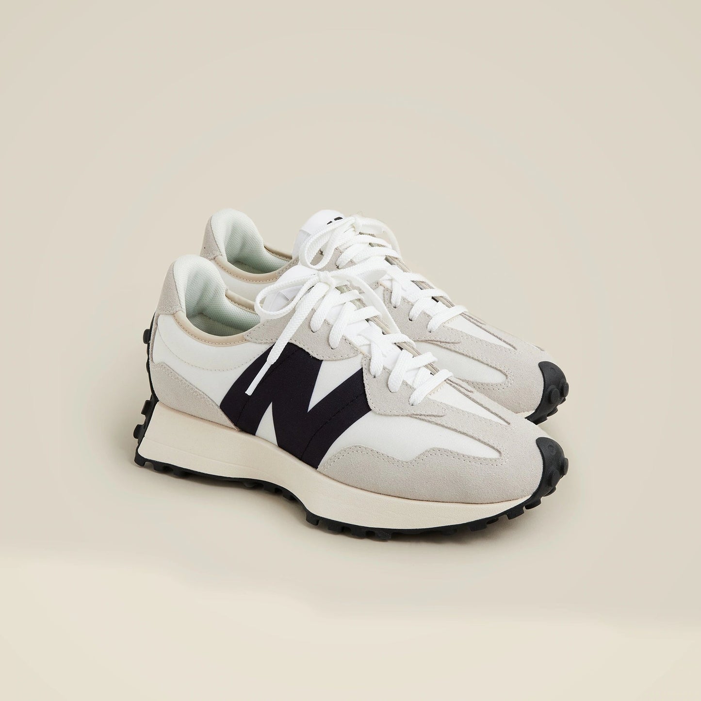 NEW BALANCE 327 (Black)