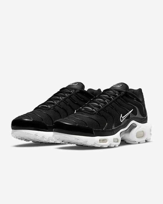 NIKE AIR MAX PLUS TN (Black/White)