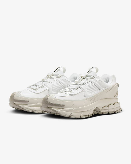 NIKE ZOOM VOMERO (Cream)