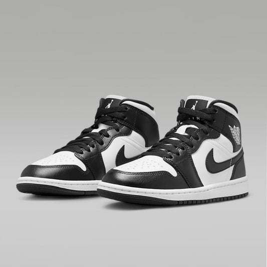 NIKE AIR JORDAN 1 MID (Panda)