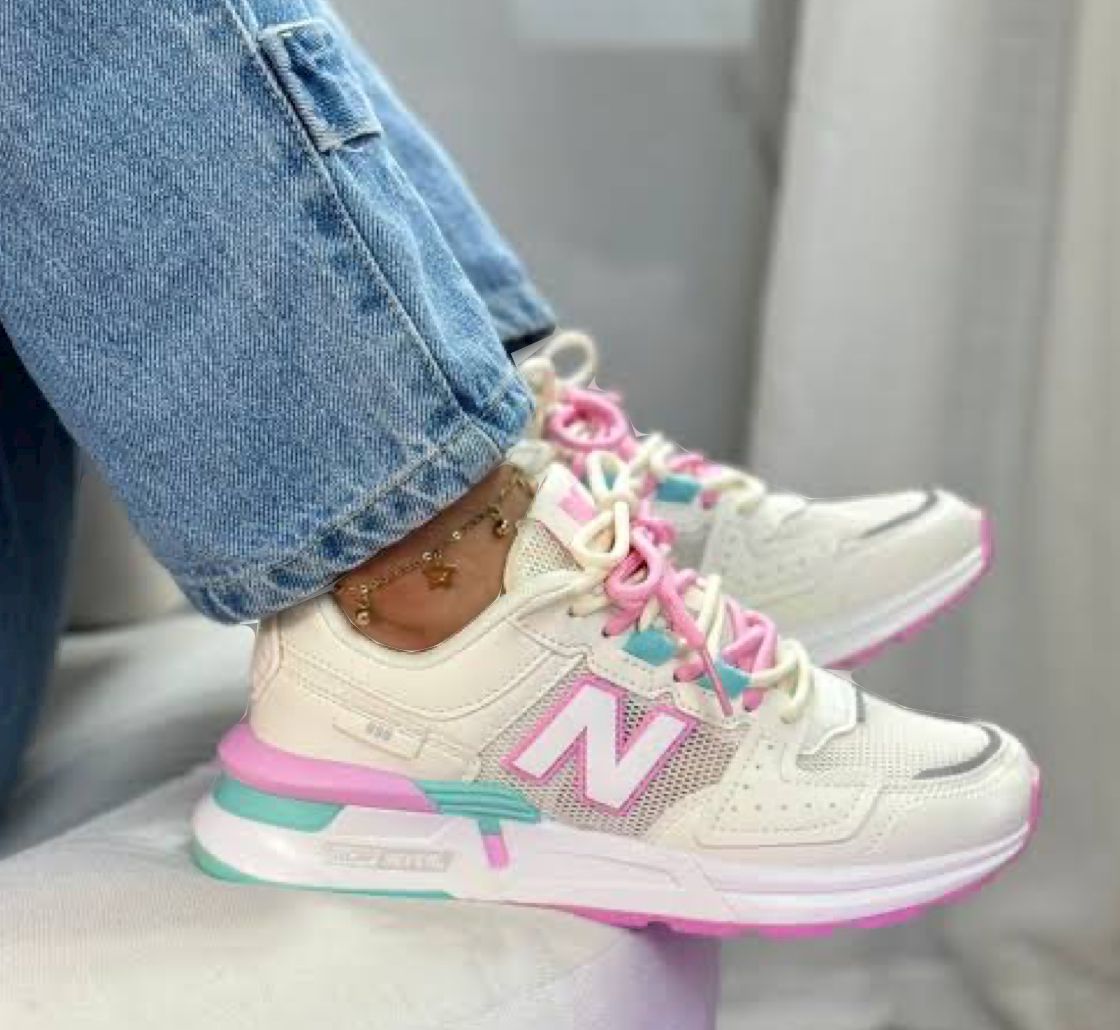 NEW BALANCE 999 (Pink/Cream)